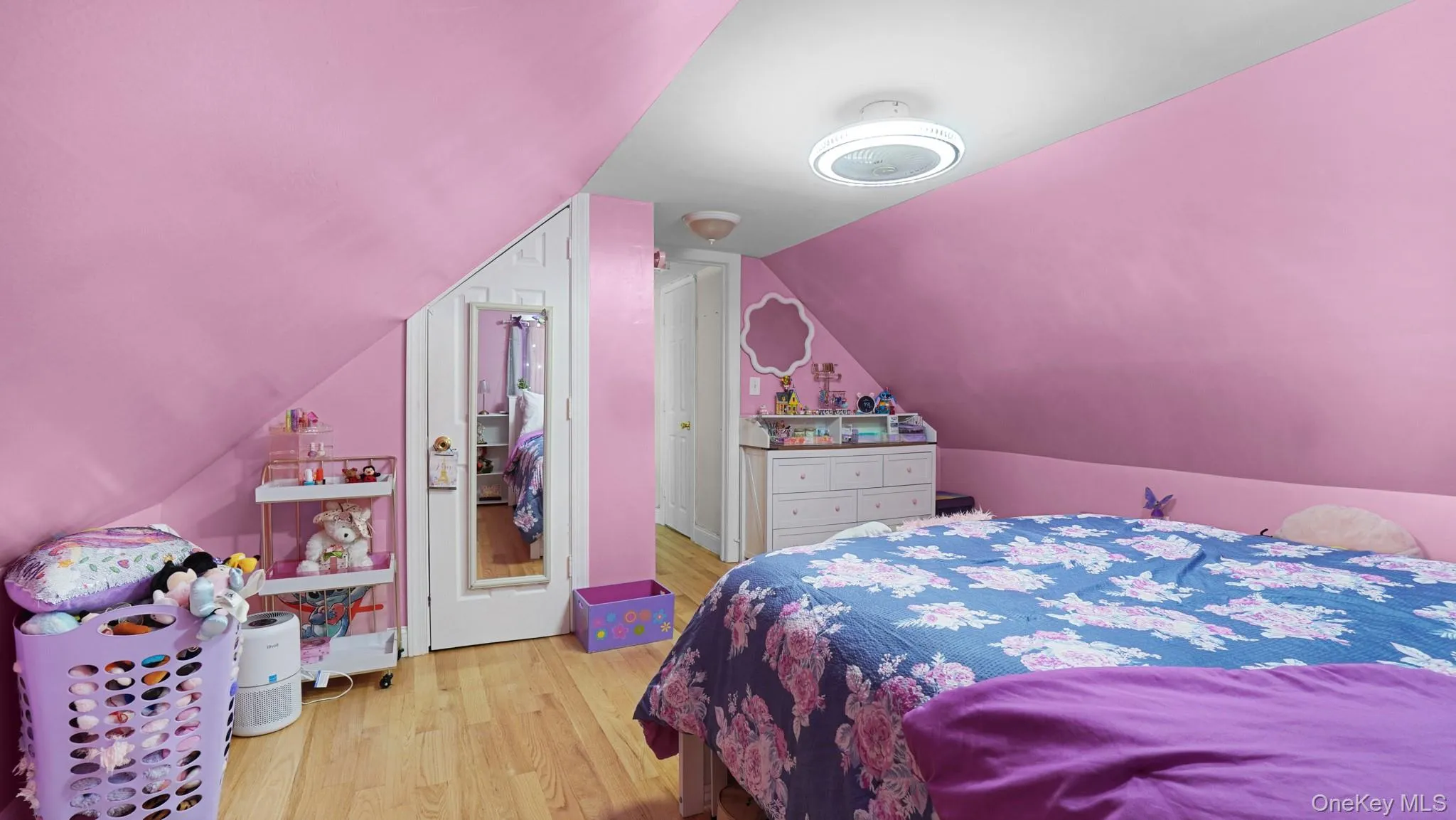 172-17 Amelia Road, New York, NY, 4 Bedrooms Bedrooms, 9 Rooms Rooms,2 BathroomsBathrooms,Residential Sale,For Rent,Amelia,0,998416 172-17 Amelia Road, New York, NY, 4 Bedrooms Bedrooms, 9 Rooms Rooms,2 BathroomsBathrooms,Residential Sale,For Rent,Amelia,0,998416