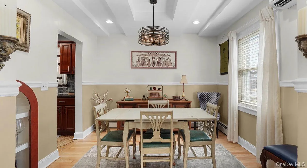 172-17 Amelia Road, New York, NY, 4 Bedrooms Bedrooms, 9 Rooms Rooms,3 BathroomsBathrooms,Residential,For Rent,Amelia,0,998416 172-17 Amelia Road, New York, NY, 4 Bedrooms Bedrooms, 9 Rooms Rooms,3 BathroomsBathrooms,Residential,For Rent,Amelia,0,998416