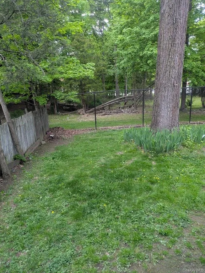 44 Commonwealth Avenue, Middletown, NY, 3 Bedrooms Bedrooms, 6 Rooms Rooms,1 BathroomBathrooms,Residential Sale,For Rent,Commonwealth,0,998424 44 Commonwealth Avenue, Middletown, NY, 3 Bedrooms Bedrooms, 6 Rooms Rooms,1 BathroomBathrooms,Residential Sale,For Rent,Commonwealth,0,998424