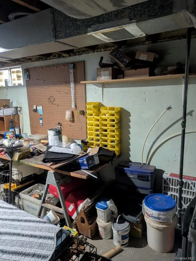 44 Commonwealth Avenue, Middletown, NY, 3 Bedrooms Bedrooms, 6 Rooms Rooms,1 BathroomBathrooms,Residential Sale,For Rent,Commonwealth,0,998424 44 Commonwealth Avenue, Middletown, NY, 3 Bedrooms Bedrooms, 6 Rooms Rooms,1 BathroomBathrooms,Residential Sale,For Rent,Commonwealth,0,998424