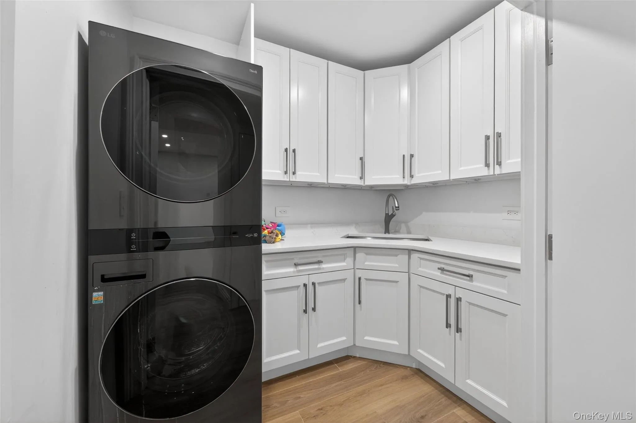 15 Cambridge Avenue, Yonkers, NY, 3 Bedrooms Bedrooms, 10 Rooms Rooms,2 BathroomsBathrooms,Residential,For Rent,Cambridge,0,998427 15 Cambridge Avenue, Yonkers, NY, 3 Bedrooms Bedrooms, 10 Rooms Rooms,2 BathroomsBathrooms,Residential,For Rent,Cambridge,0,998427