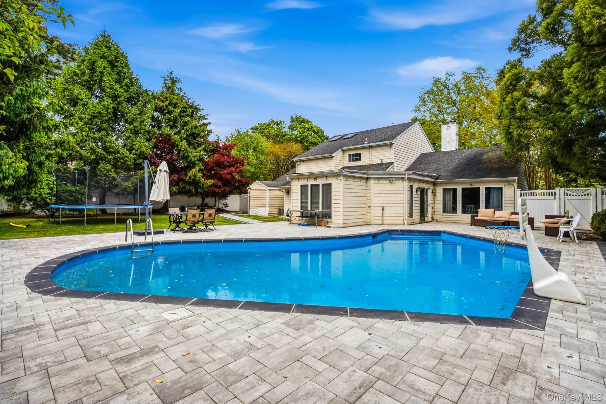 18 Sherwood Lane, North Hempstead, NY, 4 Bedrooms Bedrooms, 8 Rooms Rooms,3 BathroomsBathrooms,Residential,For Rent,Sherwood,0,998436 18 Sherwood Lane, North Hempstead, NY, 4 Bedrooms Bedrooms, 8 Rooms Rooms,3 BathroomsBathrooms,Residential,For Rent,Sherwood,0,998436