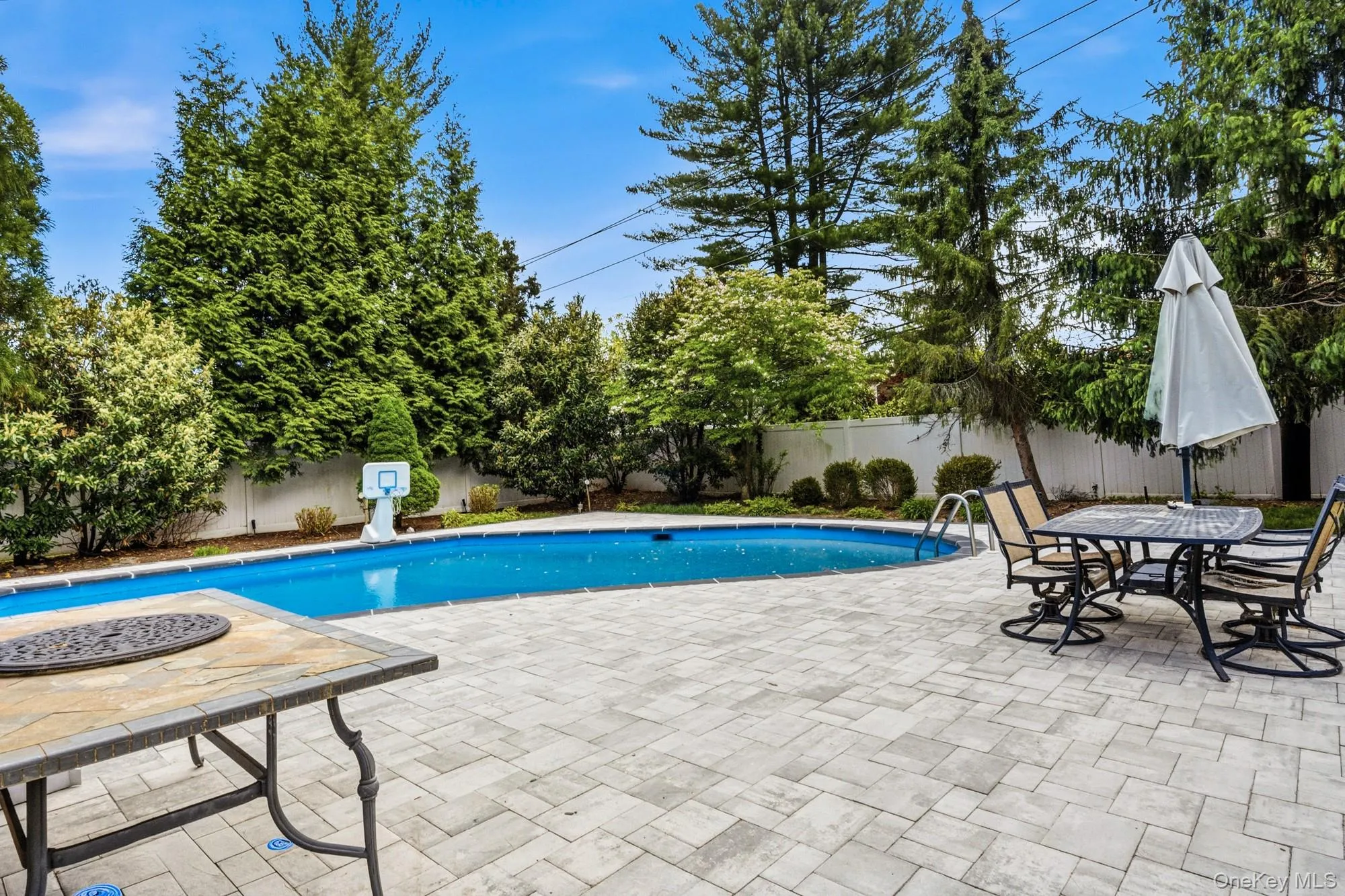 18 Sherwood Lane, North Hempstead, NY, 4 Bedrooms Bedrooms, 8 Rooms Rooms,3 BathroomsBathrooms,Residential,For Rent,Sherwood,0,998436 18 Sherwood Lane, North Hempstead, NY, 4 Bedrooms Bedrooms, 8 Rooms Rooms,3 BathroomsBathrooms,Residential,For Rent,Sherwood,0,998436