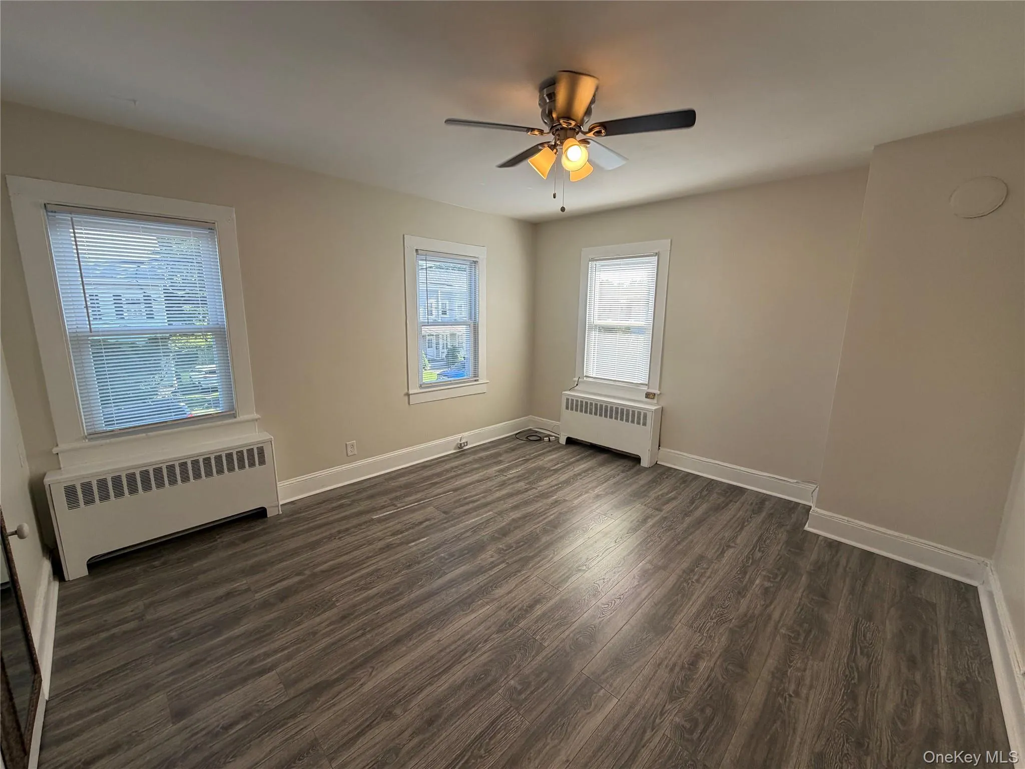 14 Franklindale Avenue, Wappinger, NY, 1 Bedroom Bedrooms, 4 Rooms Rooms,1 BathroomBathrooms,Residential Lease,For Rent,Franklindale,0,998440 14 Franklindale Avenue, Wappinger, NY, 1 Bedroom Bedrooms, 4 Rooms Rooms,1 BathroomBathrooms,Residential Lease,For Rent,Franklindale,0,998440