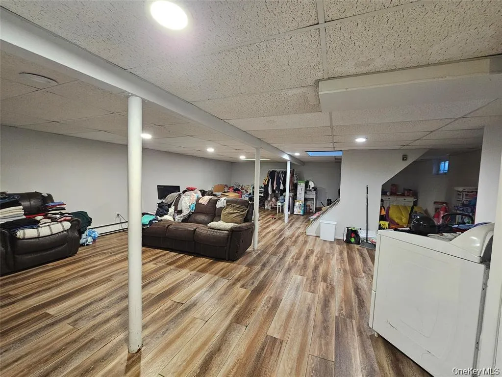 228 Hudson Avenue, Brookhaven, NY, 3 Bedrooms Bedrooms, 7 Rooms Rooms,1 BathroomBathrooms,Residential Sale,For Rent,Hudson,0,998443 228 Hudson Avenue, Brookhaven, NY, 3 Bedrooms Bedrooms, 7 Rooms Rooms,1 BathroomBathrooms,Residential Sale,For Rent,Hudson,0,998443