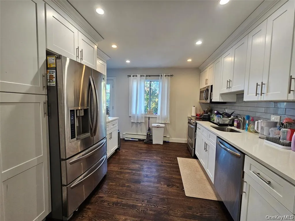 228 Hudson Avenue, Brookhaven, NY, 3 Bedrooms Bedrooms, 7 Rooms Rooms,1 BathroomBathrooms,Residential Sale,For Rent,Hudson,0,998443 228 Hudson Avenue, Brookhaven, NY, 3 Bedrooms Bedrooms, 7 Rooms Rooms,1 BathroomBathrooms,Residential Sale,For Rent,Hudson,0,998443
