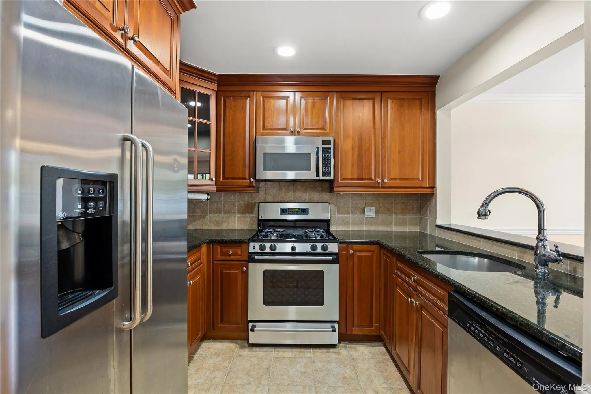9422 Magnolia Court, New York, NY, 2 Bedrooms Bedrooms, 5 Rooms Rooms,2 BathroomsBathrooms,Residential,For Rent,Magnolia,0,998444 9422 Magnolia Court, New York, NY, 2 Bedrooms Bedrooms, 5 Rooms Rooms,2 BathroomsBathrooms,Residential,For Rent,Magnolia,0,998444