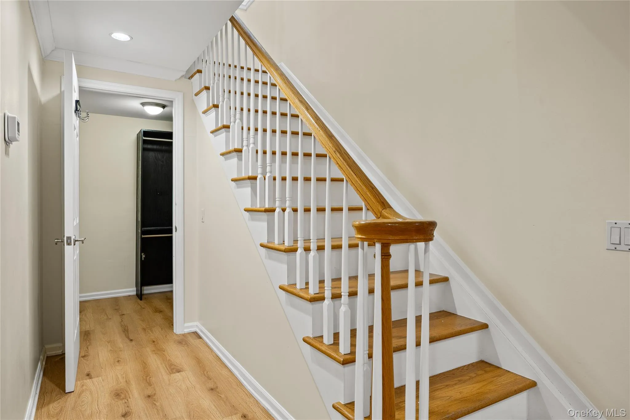 9422 Magnolia Court, New York, NY, 2 Bedrooms Bedrooms, 5 Rooms Rooms,2 BathroomsBathrooms,Residential,For Rent,Magnolia,0,998444 9422 Magnolia Court, New York, NY, 2 Bedrooms Bedrooms, 5 Rooms Rooms,2 BathroomsBathrooms,Residential,For Rent,Magnolia,0,998444