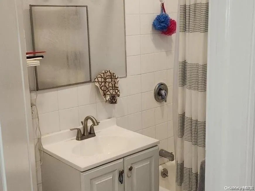 55 Bedell Street, Hempstead, NY, 3 Bedrooms Bedrooms, 5 Rooms Rooms,1 BathroomBathrooms,Residential Lease,For Rent,Bedell,0,998449 55 Bedell Street, Hempstead, NY, 3 Bedrooms Bedrooms, 5 Rooms Rooms,1 BathroomBathrooms,Residential Lease,For Rent,Bedell,0,998449