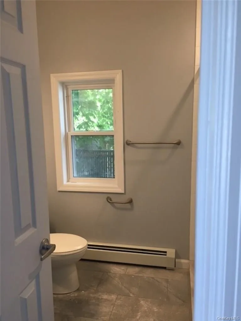 3 Maiden Lane, Mount Pleasant, NY, 1 Bedroom Bedrooms, 4 Rooms Rooms,1 BathroomBathrooms,Residential Lease,For Rent,Maiden,0,998450 3 Maiden Lane, Mount Pleasant, NY, 1 Bedroom Bedrooms, 4 Rooms Rooms,1 BathroomBathrooms,Residential Lease,For Rent,Maiden,0,998450