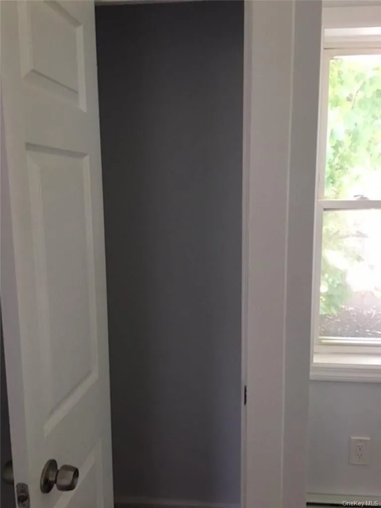3 Maiden Lane, Mount Pleasant, NY, 1 Bedroom Bedrooms, 4 Rooms Rooms,1 BathroomBathrooms,Residential Lease,For Rent,Maiden,0,998450 3 Maiden Lane, Mount Pleasant, NY, 1 Bedroom Bedrooms, 4 Rooms Rooms,1 BathroomBathrooms,Residential Lease,For Rent,Maiden,0,998450