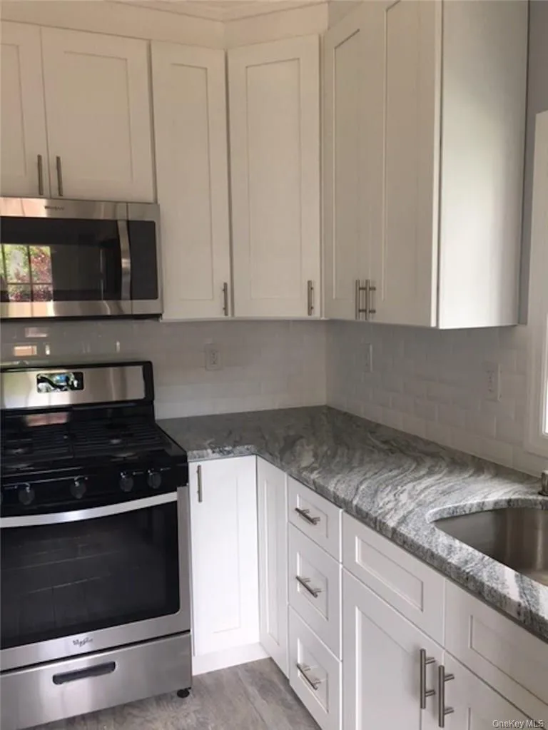 3 Maiden Lane, Mount Pleasant, NY, 1 Bedroom Bedrooms, 4 Rooms Rooms,1 BathroomBathrooms,Residential Lease,For Rent,Maiden,0,998450 3 Maiden Lane, Mount Pleasant, NY, 1 Bedroom Bedrooms, 4 Rooms Rooms,1 BathroomBathrooms,Residential Lease,For Rent,Maiden,0,998450