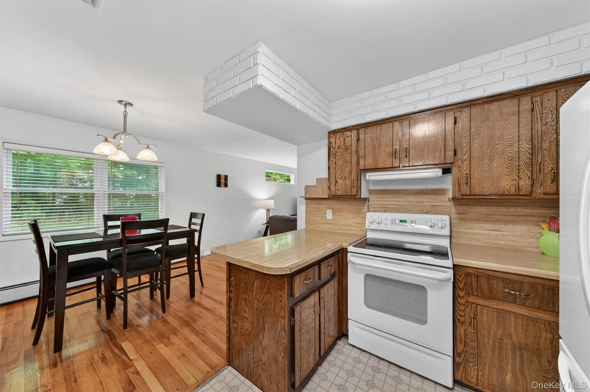 38 Emperor Lane, Crawford, NY, 3 Bedrooms Bedrooms, 6 Rooms Rooms,2 BathroomsBathrooms,Residential,For Rent,Emperor,0,998454 38 Emperor Lane, Crawford, NY, 3 Bedrooms Bedrooms, 6 Rooms Rooms,2 BathroomsBathrooms,Residential,For Rent,Emperor,0,998454