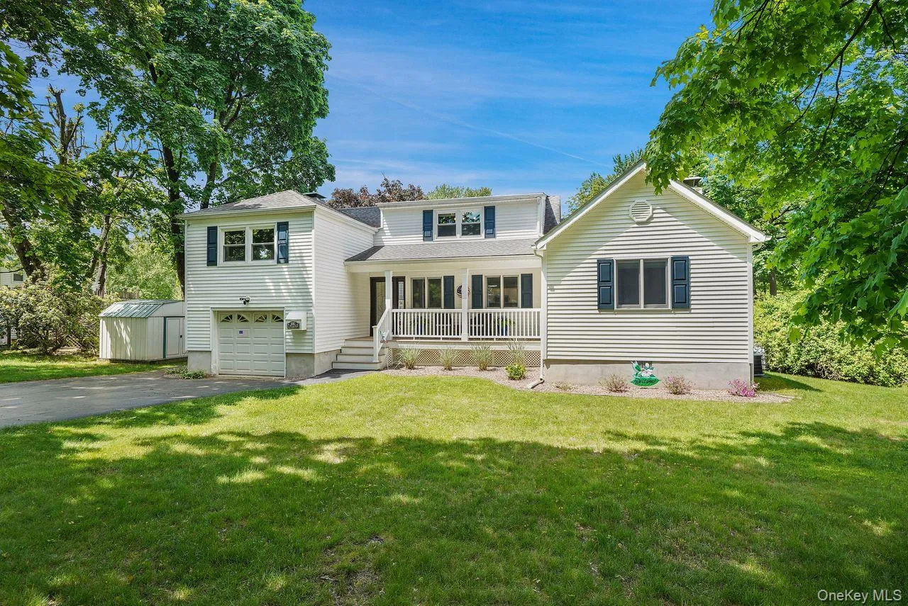 3007 Clearview Street, Yorktown, NY, 5 Bedrooms Bedrooms, 9 Rooms Rooms,3 BathroomsBathrooms,Residential,For Rent,Clearview,0,998460 3007 Clearview Street, Yorktown, NY, 5 Bedrooms Bedrooms, 9 Rooms Rooms,3 BathroomsBathrooms,Residential,For Rent,Clearview,0,998460