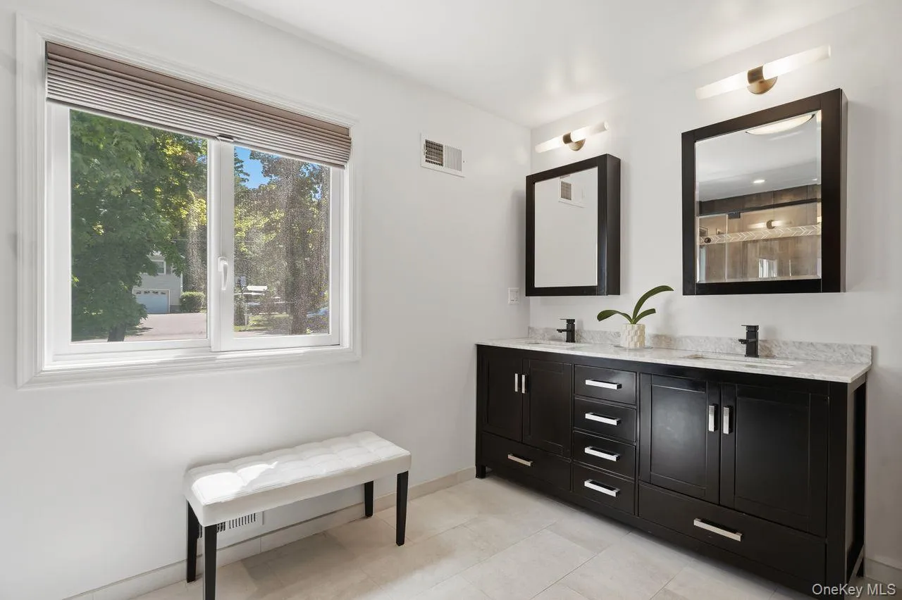 3007 Clearview Street, Yorktown, NY, 5 Bedrooms Bedrooms, 9 Rooms Rooms,3 BathroomsBathrooms,Residential,For Rent,Clearview,0,998460 3007 Clearview Street, Yorktown, NY, 5 Bedrooms Bedrooms, 9 Rooms Rooms,3 BathroomsBathrooms,Residential,For Rent,Clearview,0,998460