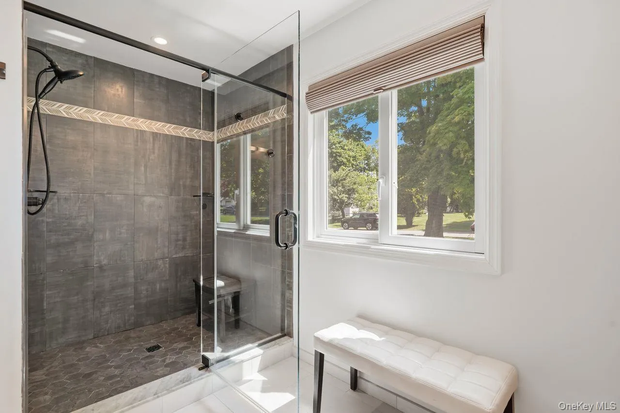 3007 Clearview Street, Yorktown, NY, 5 Bedrooms Bedrooms, 9 Rooms Rooms,3 BathroomsBathrooms,Residential,For Rent,Clearview,0,998460 3007 Clearview Street, Yorktown, NY, 5 Bedrooms Bedrooms, 9 Rooms Rooms,3 BathroomsBathrooms,Residential,For Rent,Clearview,0,998460