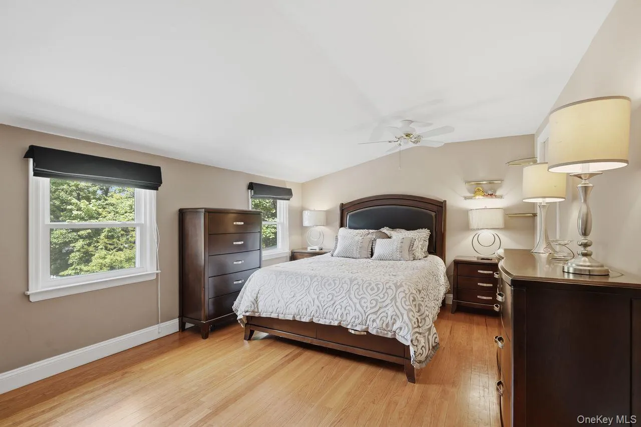 3007 Clearview Street, Yorktown, NY, 5 Bedrooms Bedrooms, 9 Rooms Rooms,3 BathroomsBathrooms,Residential,For Rent,Clearview,0,998460 3007 Clearview Street, Yorktown, NY, 5 Bedrooms Bedrooms, 9 Rooms Rooms,3 BathroomsBathrooms,Residential,For Rent,Clearview,0,998460