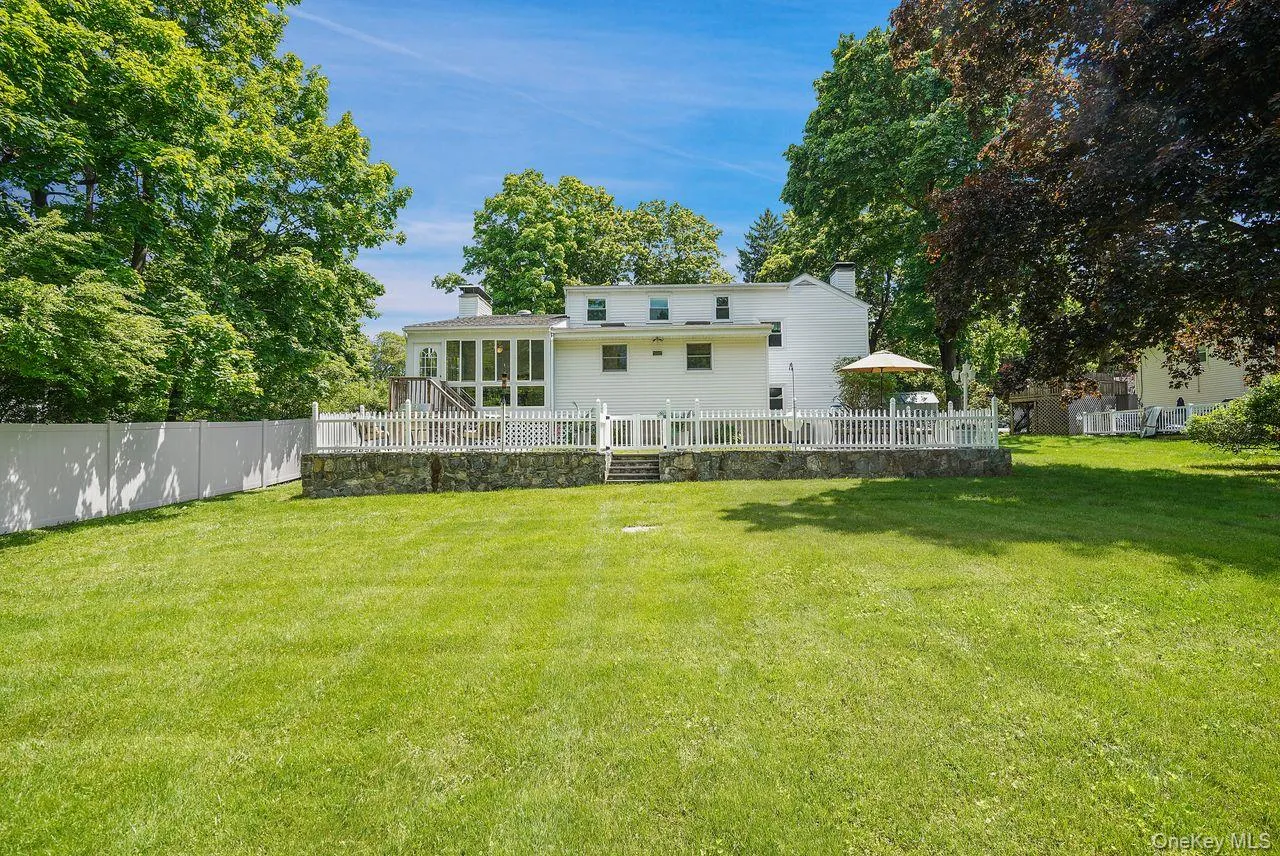3007 Clearview Street, Yorktown, NY, 5 Bedrooms Bedrooms, 9 Rooms Rooms,3 BathroomsBathrooms,Residential,For Rent,Clearview,0,998460 3007 Clearview Street, Yorktown, NY, 5 Bedrooms Bedrooms, 9 Rooms Rooms,3 BathroomsBathrooms,Residential,For Rent,Clearview,0,998460
