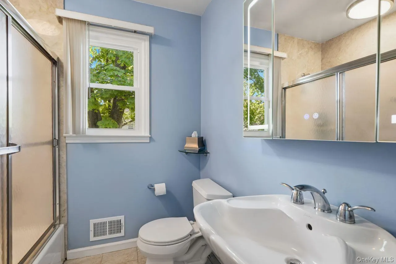 3007 Clearview Street, Yorktown, NY, 5 Bedrooms Bedrooms, 9 Rooms Rooms,3 BathroomsBathrooms,Residential,For Rent,Clearview,0,998460 3007 Clearview Street, Yorktown, NY, 5 Bedrooms Bedrooms, 9 Rooms Rooms,3 BathroomsBathrooms,Residential,For Rent,Clearview,0,998460