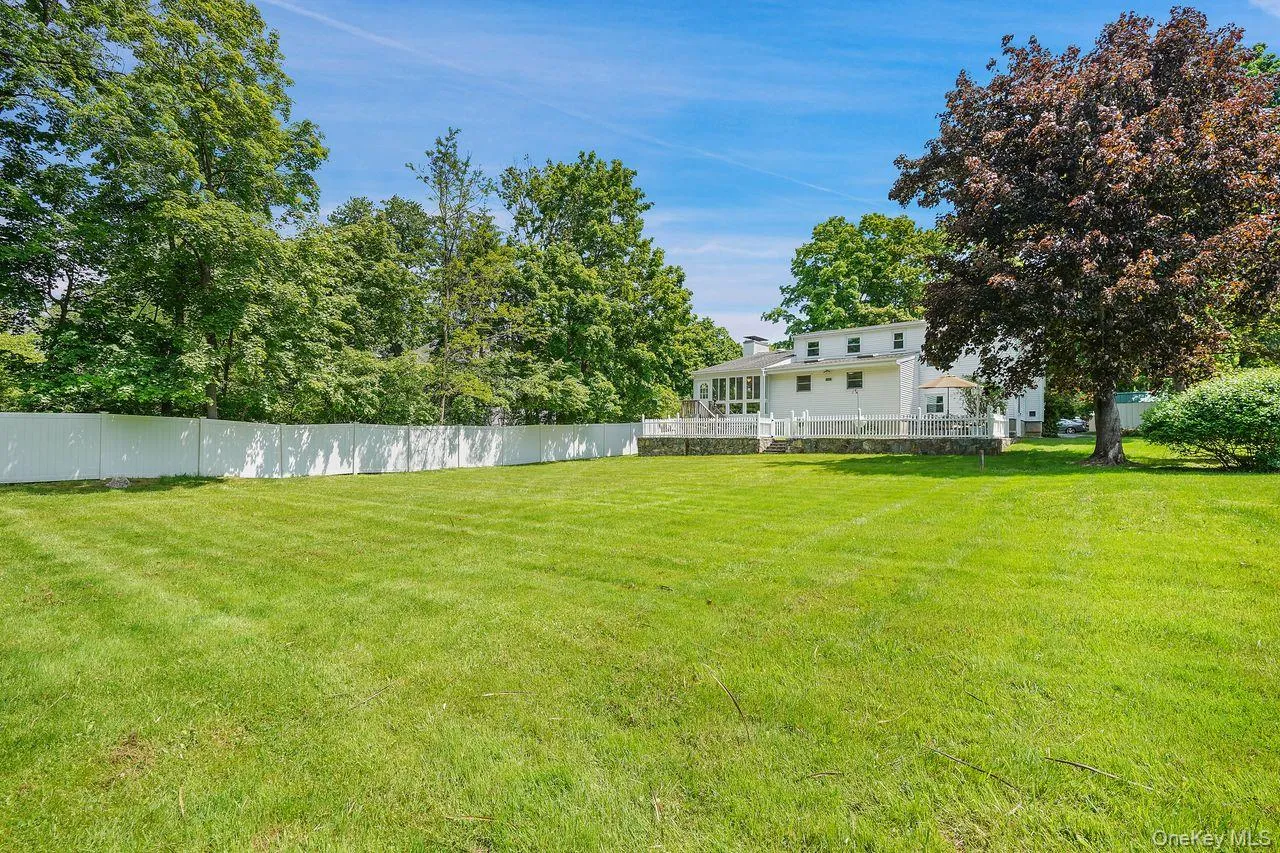 3007 Clearview Street, Yorktown, NY, 5 Bedrooms Bedrooms, 9 Rooms Rooms,3 BathroomsBathrooms,Residential,For Rent,Clearview,0,998460 3007 Clearview Street, Yorktown, NY, 5 Bedrooms Bedrooms, 9 Rooms Rooms,3 BathroomsBathrooms,Residential,For Rent,Clearview,0,998460