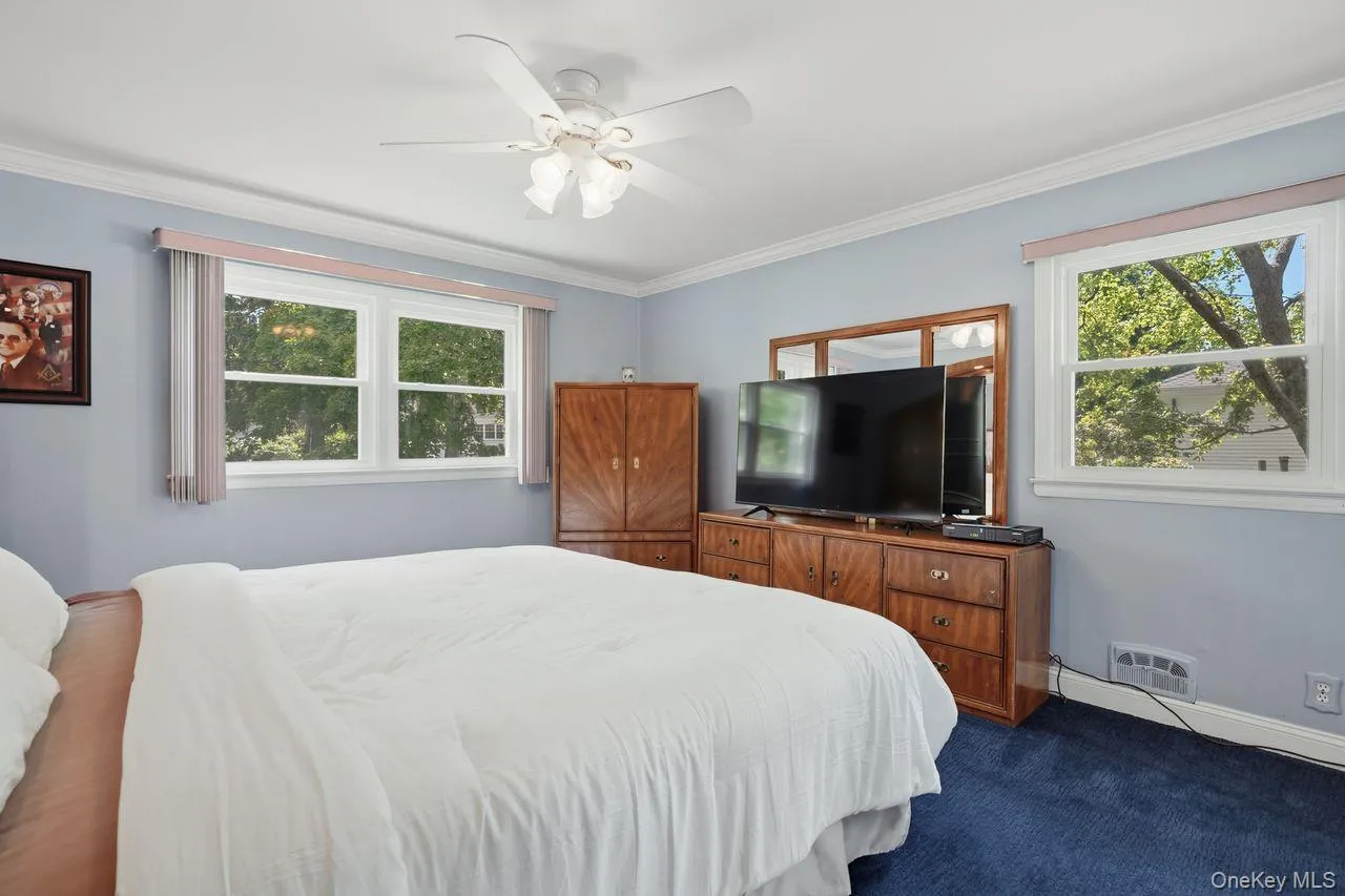 3007 Clearview Street, Yorktown, NY, 5 Bedrooms Bedrooms, 9 Rooms Rooms,3 BathroomsBathrooms,Residential,For Rent,Clearview,0,998460 3007 Clearview Street, Yorktown, NY, 5 Bedrooms Bedrooms, 9 Rooms Rooms,3 BathroomsBathrooms,Residential,For Rent,Clearview,0,998460
