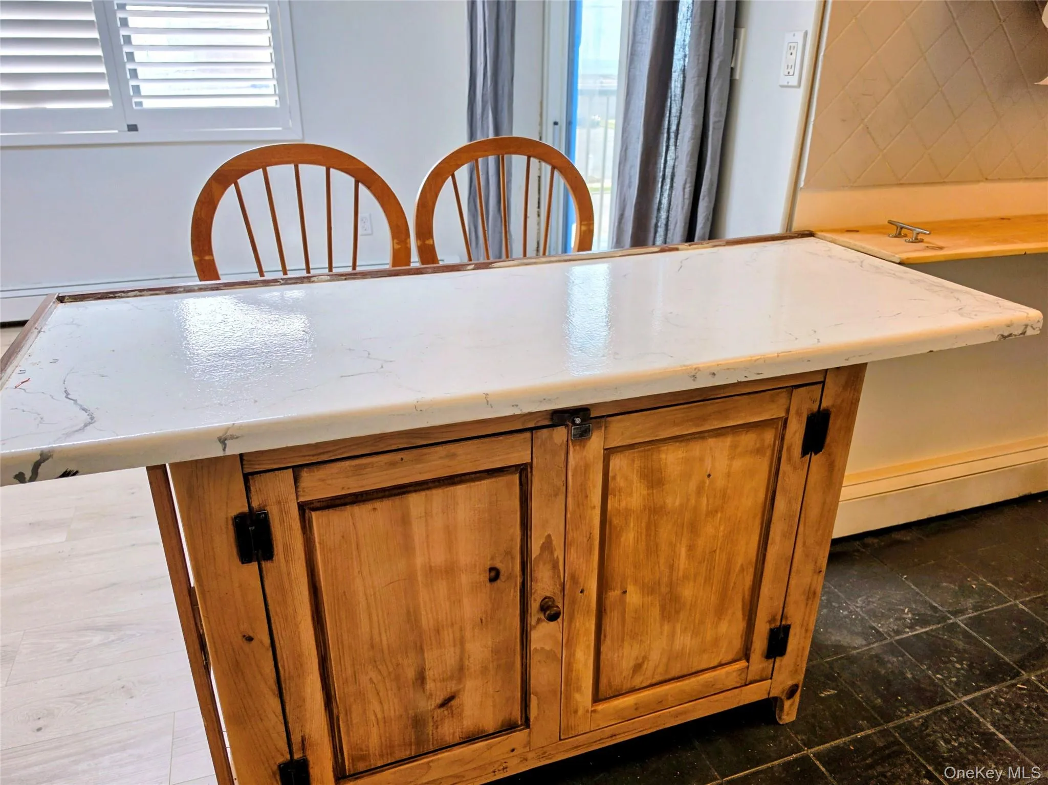 Eat in Kitchen Eat in Kitchen
