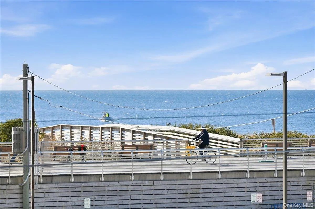 Boardwalk and Ocean Views! Boardwalk and Ocean Views!
