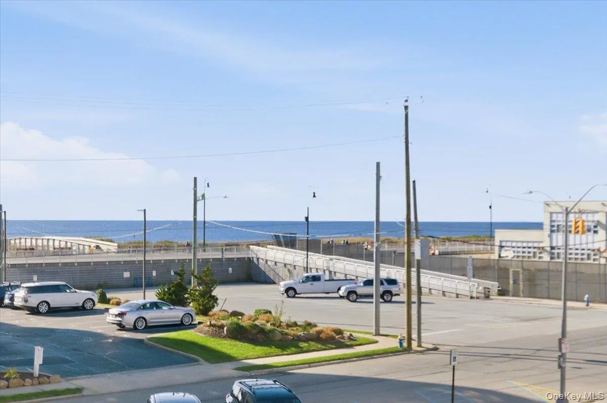 Boardwalk and Ocean Views! Boardwalk and Ocean Views!