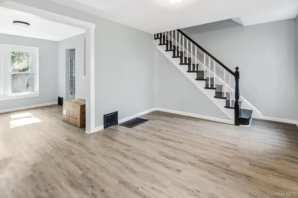 6 Bush Avenue, Newburgh (city), NY, 2 Bedrooms Bedrooms, 5 Rooms Rooms,1 BathroomBathrooms,Residential Sale,For Rent,Bush,0,998478 6 Bush Avenue, Newburgh (city), NY, 2 Bedrooms Bedrooms, 5 Rooms Rooms,1 BathroomBathrooms,Residential Sale,For Rent,Bush,0,998478