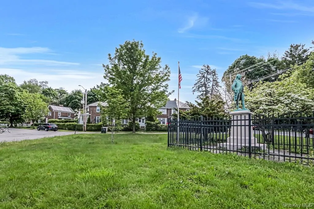 6 Bush Avenue, Newburgh (city), NY, 2 Bedrooms Bedrooms, 5 Rooms Rooms,1 BathroomBathrooms,Residential Sale,For Rent,Bush,0,998478 6 Bush Avenue, Newburgh (city), NY, 2 Bedrooms Bedrooms, 5 Rooms Rooms,1 BathroomBathrooms,Residential Sale,For Rent,Bush,0,998478