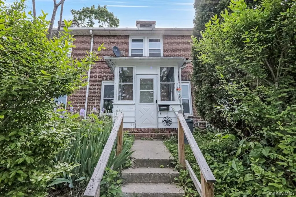6 Bush Avenue, Newburgh (city), NY, 2 Bedrooms Bedrooms, 5 Rooms Rooms,1 BathroomBathrooms,Residential Sale,For Rent,Bush,0,998478 6 Bush Avenue, Newburgh (city), NY, 2 Bedrooms Bedrooms, 5 Rooms Rooms,1 BathroomBathrooms,Residential Sale,For Rent,Bush,0,998478