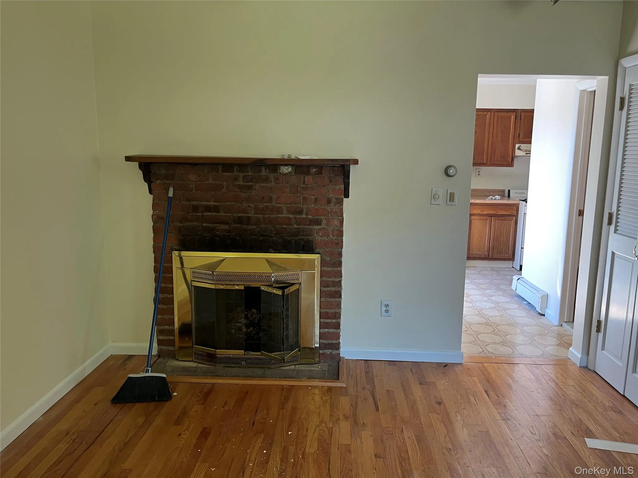 45 Middletown Road, Orangetown, NY, 2 Bedrooms Bedrooms, 4 Rooms Rooms,1 BathroomBathrooms,Residential Lease,For Rent,Middletown,0,998480 45 Middletown Road, Orangetown, NY, 2 Bedrooms Bedrooms, 4 Rooms Rooms,1 BathroomBathrooms,Residential Lease,For Rent,Middletown,0,998480