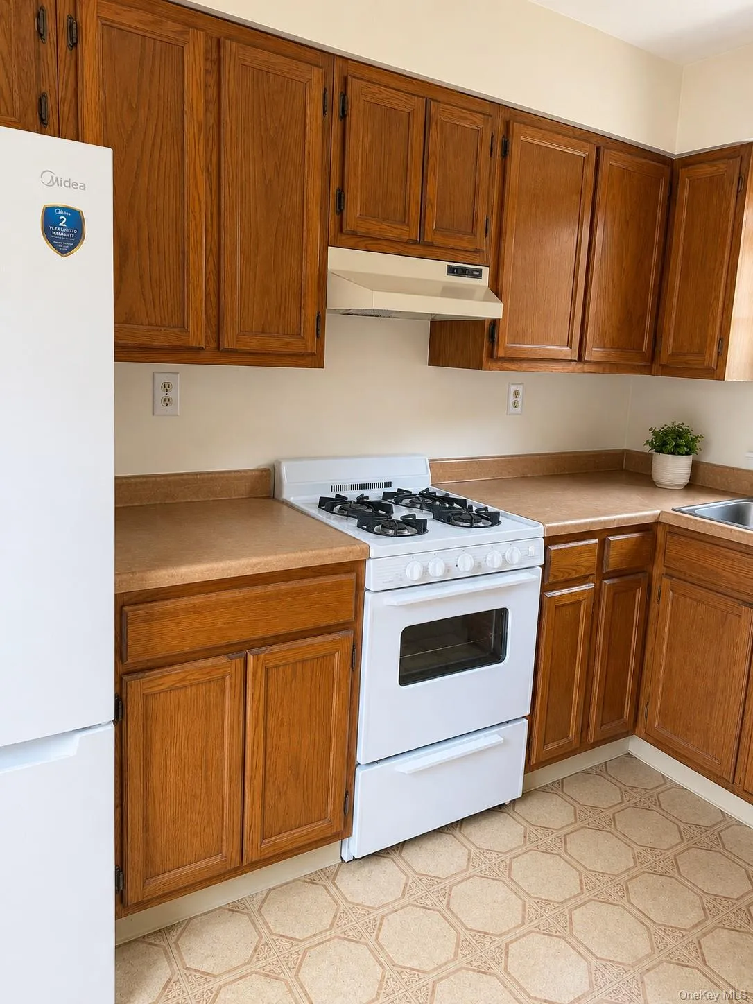 45 Middletown Road, Orangetown, NY, 2 Bedrooms Bedrooms, 4 Rooms Rooms,1 BathroomBathrooms,Residential Lease,For Rent,Middletown,0,998480 45 Middletown Road, Orangetown, NY, 2 Bedrooms Bedrooms, 4 Rooms Rooms,1 BathroomBathrooms,Residential Lease,For Rent,Middletown,0,998480