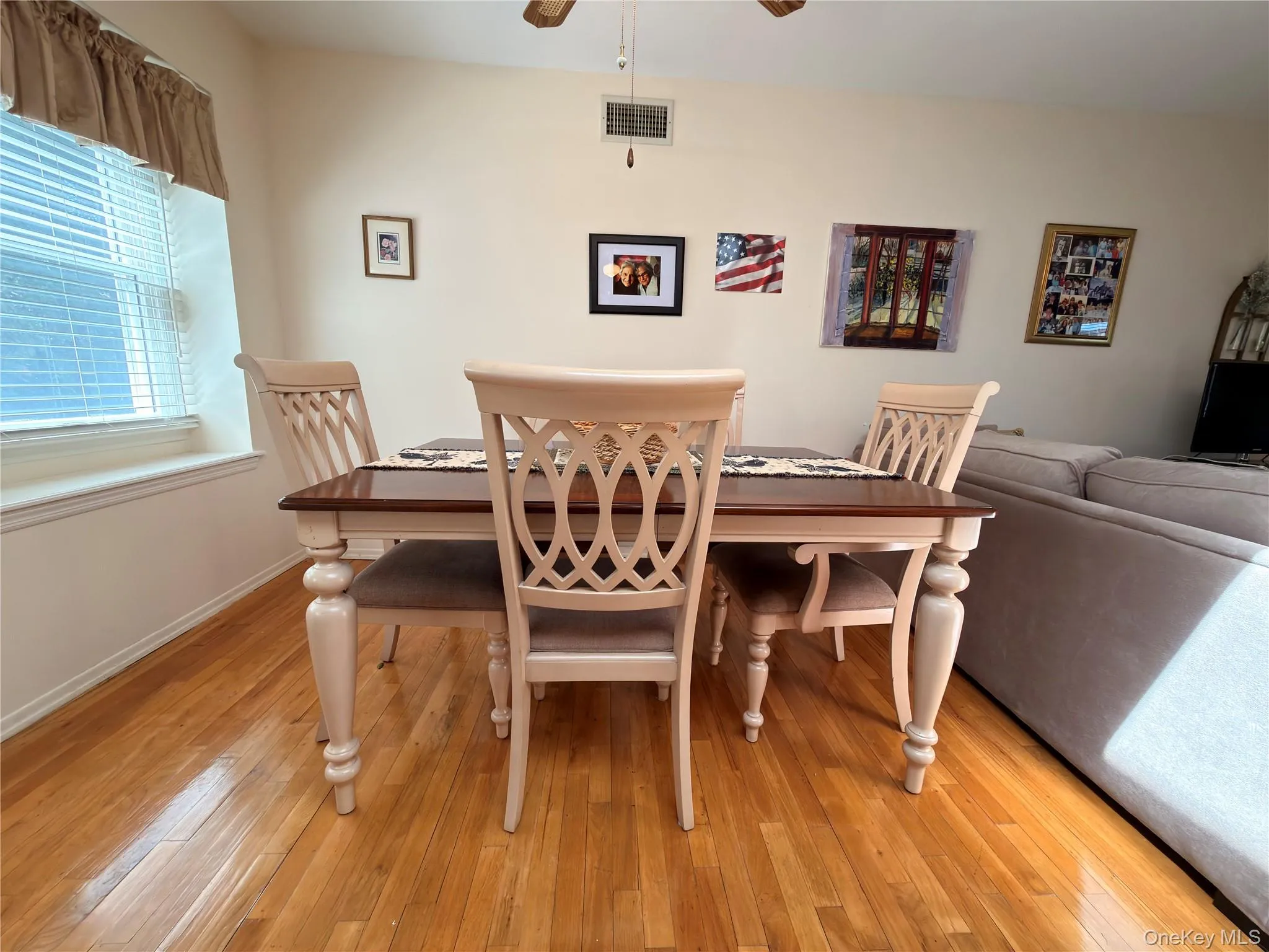 Dining Area Dining Area