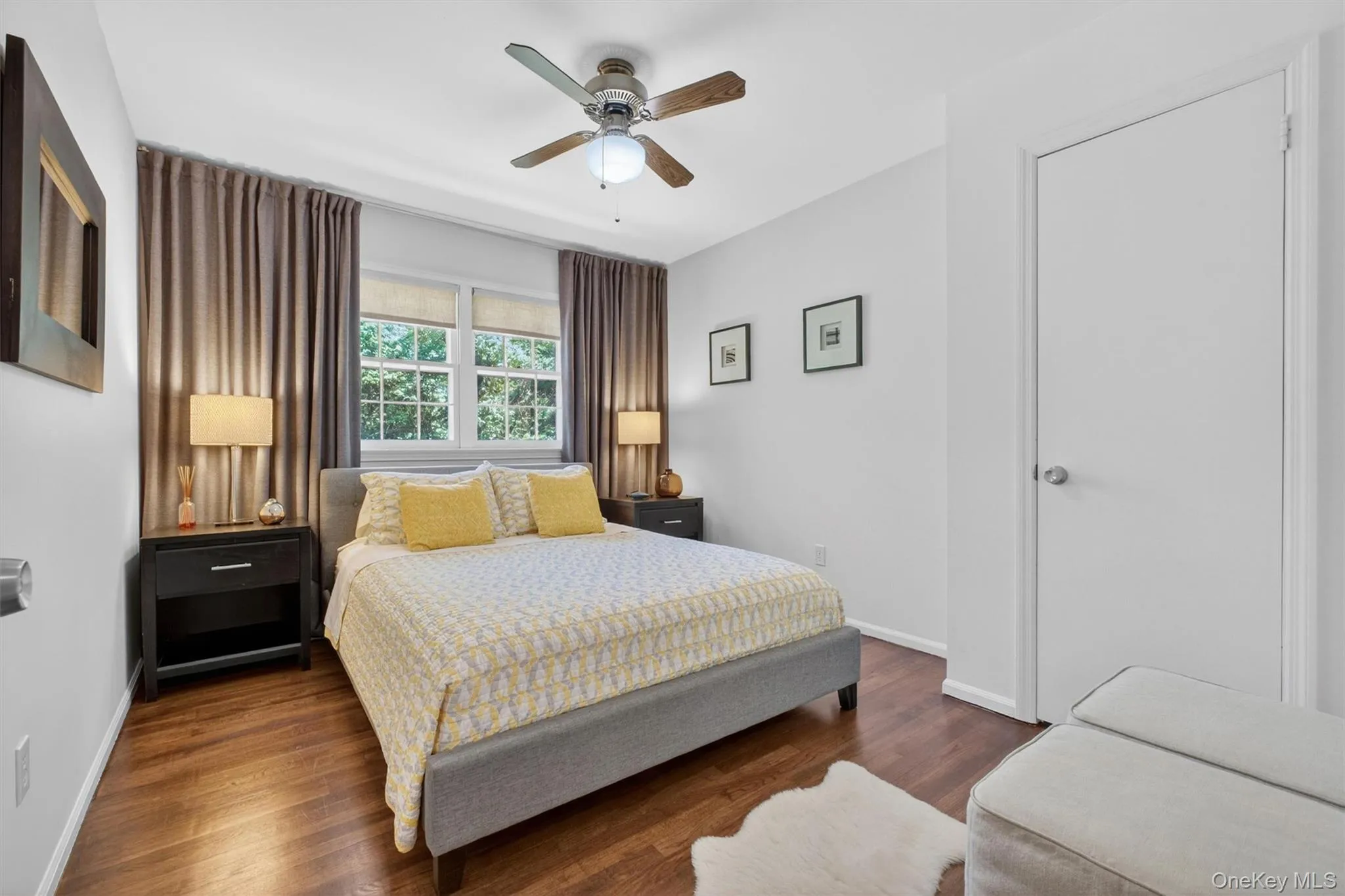 Chill in the peaceful north-facing third bedroom Chill in the peaceful north-facing third bedroom