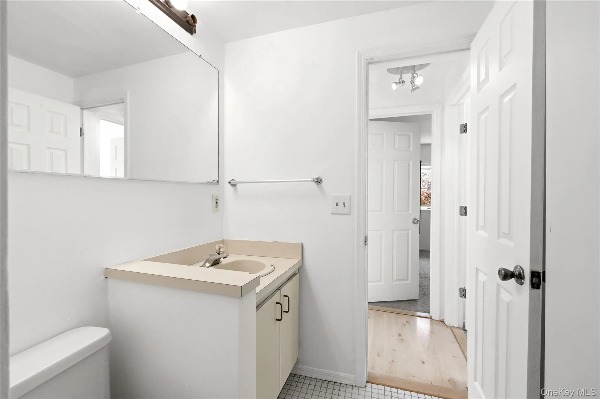 92 Wauwepex Trail, Brookhaven, NY, 2 Bedrooms Bedrooms, 6 Rooms Rooms,1 BathroomBathrooms,Residential,For Rent,Wauwepex,0,998487 92 Wauwepex Trail, Brookhaven, NY, 2 Bedrooms Bedrooms, 6 Rooms Rooms,1 BathroomBathrooms,Residential,For Rent,Wauwepex,0,998487