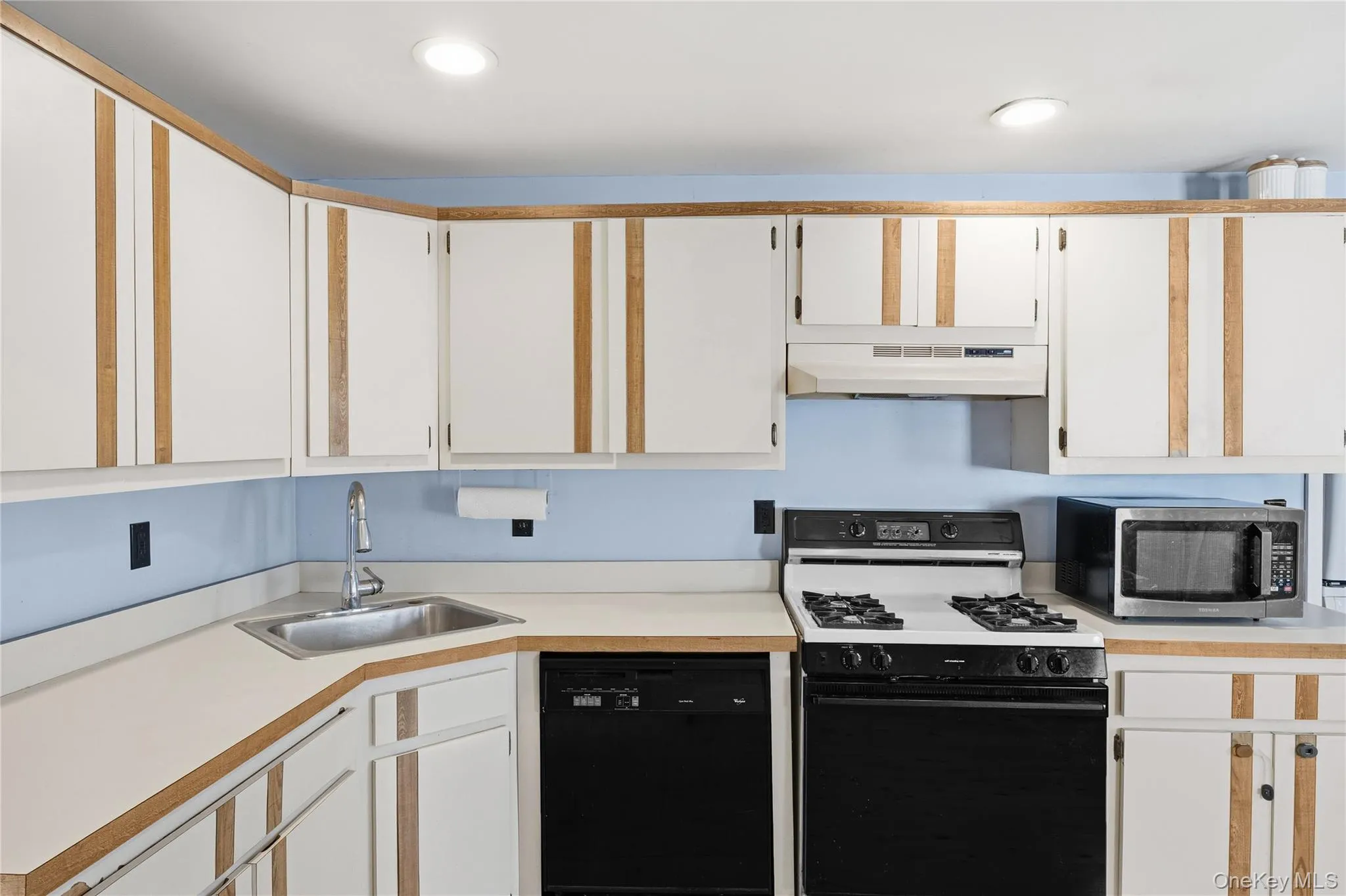 92 Wauwepex Trail, Brookhaven, NY, 2 Bedrooms Bedrooms, 6 Rooms Rooms,1 BathroomBathrooms,Residential,For Rent,Wauwepex,0,998487 92 Wauwepex Trail, Brookhaven, NY, 2 Bedrooms Bedrooms, 6 Rooms Rooms,1 BathroomBathrooms,Residential,For Rent,Wauwepex,0,998487
