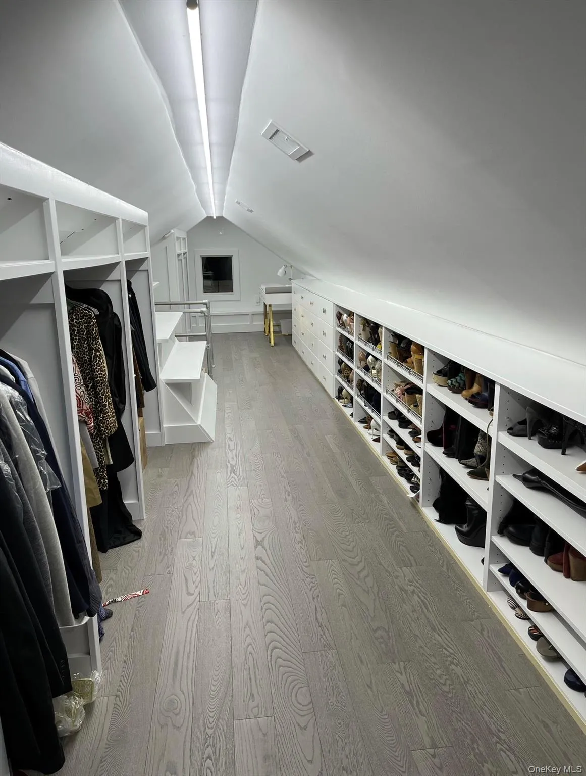 263 Ferry Road, Southampton, NY, 5 Bedrooms Bedrooms, 11 Rooms Rooms,3 BathroomsBathrooms,Residential Sale,For Rent,Ferry,0,998496 263 Ferry Road, Southampton, NY, 5 Bedrooms Bedrooms, 11 Rooms Rooms,3 BathroomsBathrooms,Residential Sale,For Rent,Ferry,0,998496