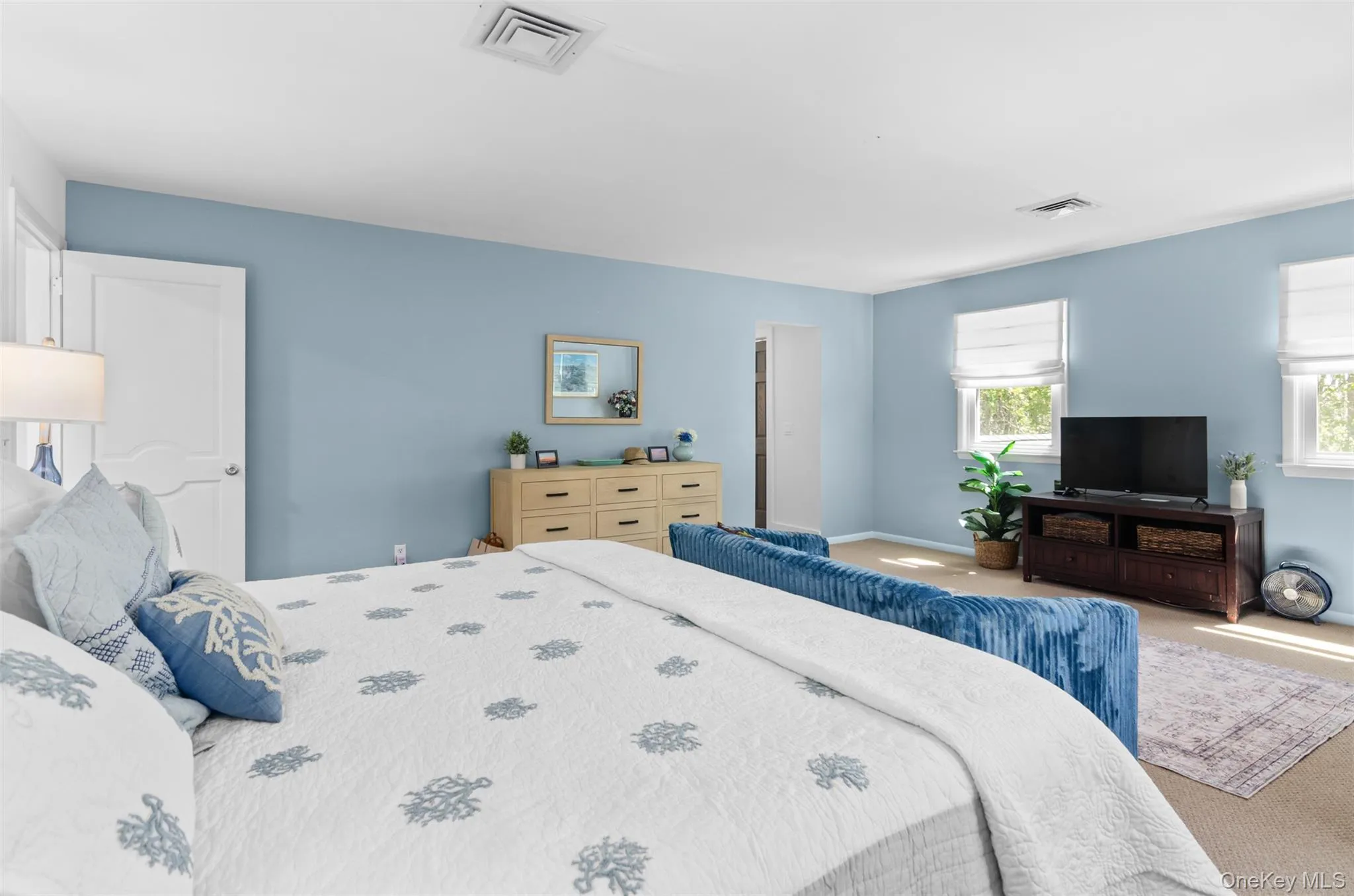 4 Hampton Harbor Road, Southampton, NY, 5 Bedrooms Bedrooms, 9 Rooms Rooms,3 BathroomsBathrooms,Residential Lease,For Rent,Hampton Harbor,0,998497 4 Hampton Harbor Road, Southampton, NY, 5 Bedrooms Bedrooms, 9 Rooms Rooms,3 BathroomsBathrooms,Residential Lease,For Rent,Hampton Harbor,0,998497