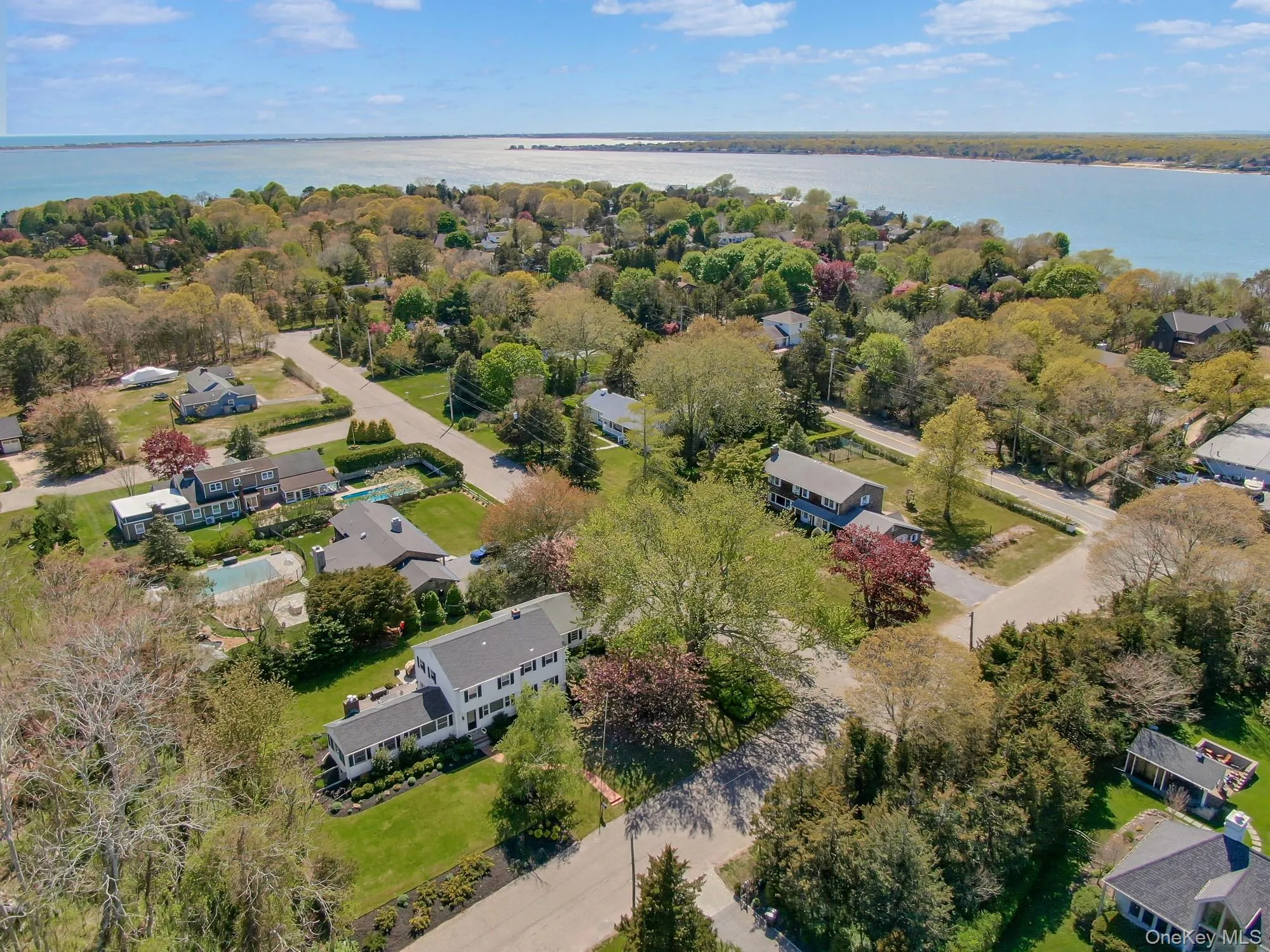 4 Hampton Harbor Road, Southampton, NY, 5 Bedrooms Bedrooms, 9 Rooms Rooms,3 BathroomsBathrooms,Residential Lease,For Rent,Hampton Harbor,0,998497 4 Hampton Harbor Road, Southampton, NY, 5 Bedrooms Bedrooms, 9 Rooms Rooms,3 BathroomsBathrooms,Residential Lease,For Rent,Hampton Harbor,0,998497