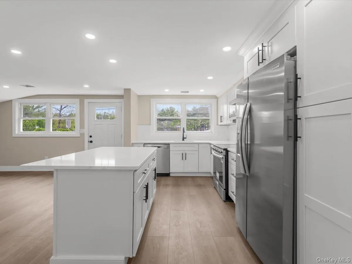 27 Old Farmingdale Road, West Babylon, NY, 3 Bedrooms Bedrooms, 6 Rooms Rooms,2 BathroomsBathrooms,Residential,For Rent,Old Farmingdale,0,998506 27 Old Farmingdale Road, West Babylon, NY, 3 Bedrooms Bedrooms, 6 Rooms Rooms,2 BathroomsBathrooms,Residential,For Rent,Old Farmingdale,0,998506
