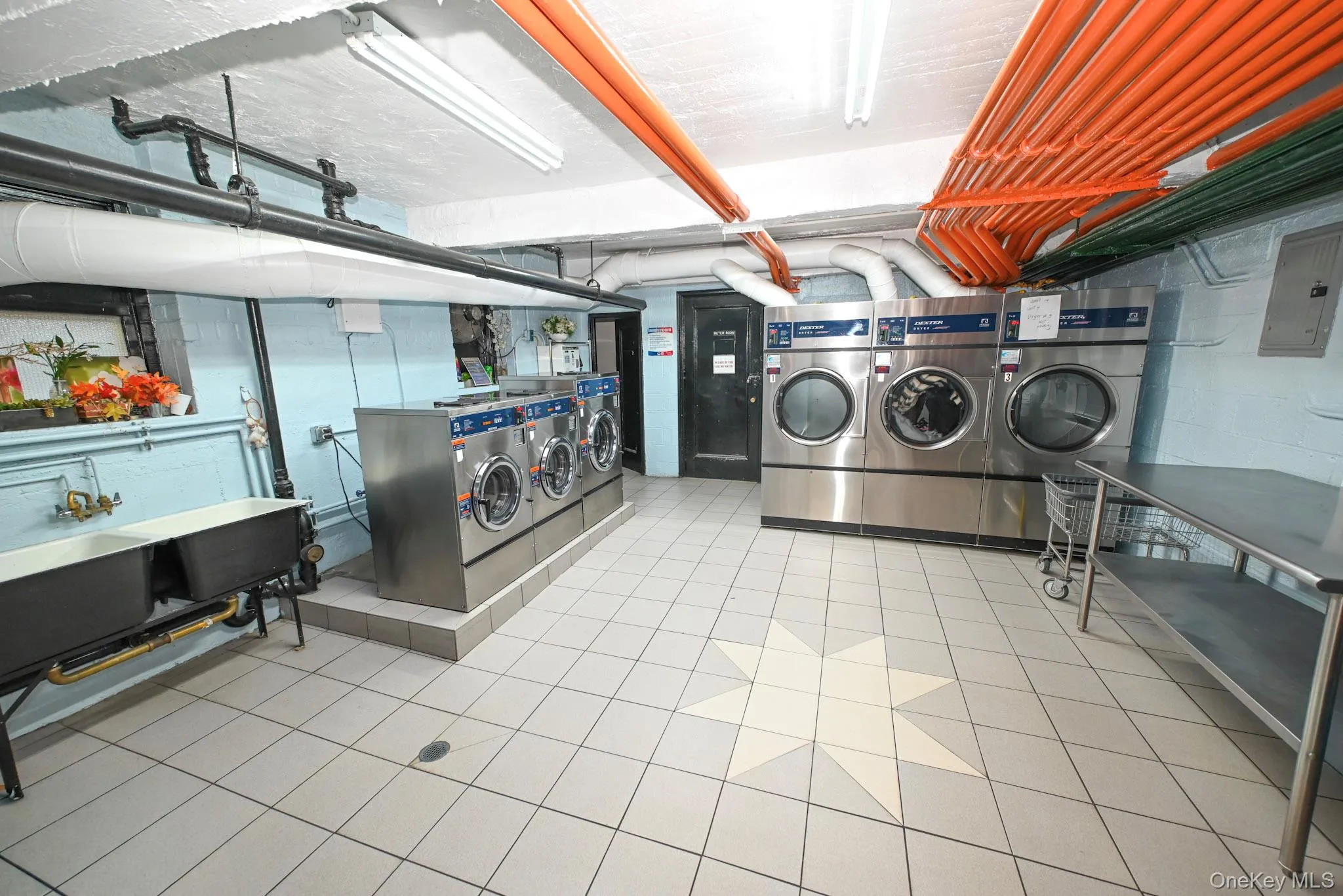 112-25 34th Avenue, New York, NY, 1 Bedroom Bedrooms, 3 Rooms Rooms,1 BathroomBathrooms,Residential Sale,For Rent,34th,0,998515 112-25 34th Avenue, New York, NY, 1 Bedroom Bedrooms, 3 Rooms Rooms,1 BathroomBathrooms,Residential Sale,For Rent,34th,0,998515