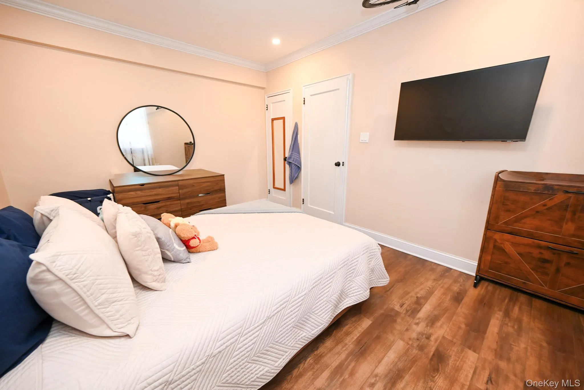 112-25 34th Avenue, New York, NY, 1 Bedroom Bedrooms, 3 Rooms Rooms,1 BathroomBathrooms,Residential Sale,For Rent,34th,0,998515 112-25 34th Avenue, New York, NY, 1 Bedroom Bedrooms, 3 Rooms Rooms,1 BathroomBathrooms,Residential Sale,For Rent,34th,0,998515