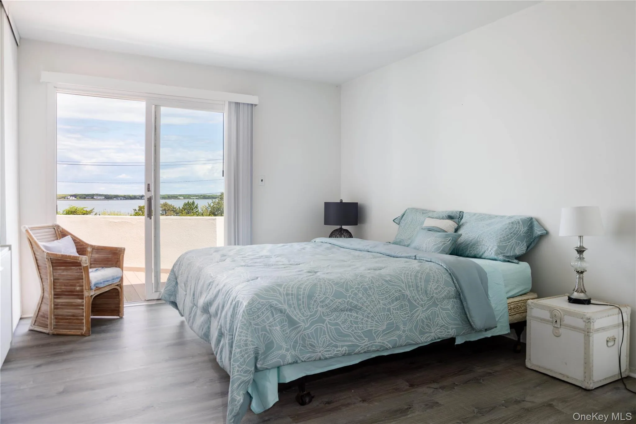 373 Dune Road, Southampton, NY, 4 Bedrooms Bedrooms, 7 Rooms Rooms,4 BathroomsBathrooms,Residential,For Rent,Dune,0,998516 373 Dune Road, Southampton, NY, 4 Bedrooms Bedrooms, 7 Rooms Rooms,4 BathroomsBathrooms,Residential,For Rent,Dune,0,998516