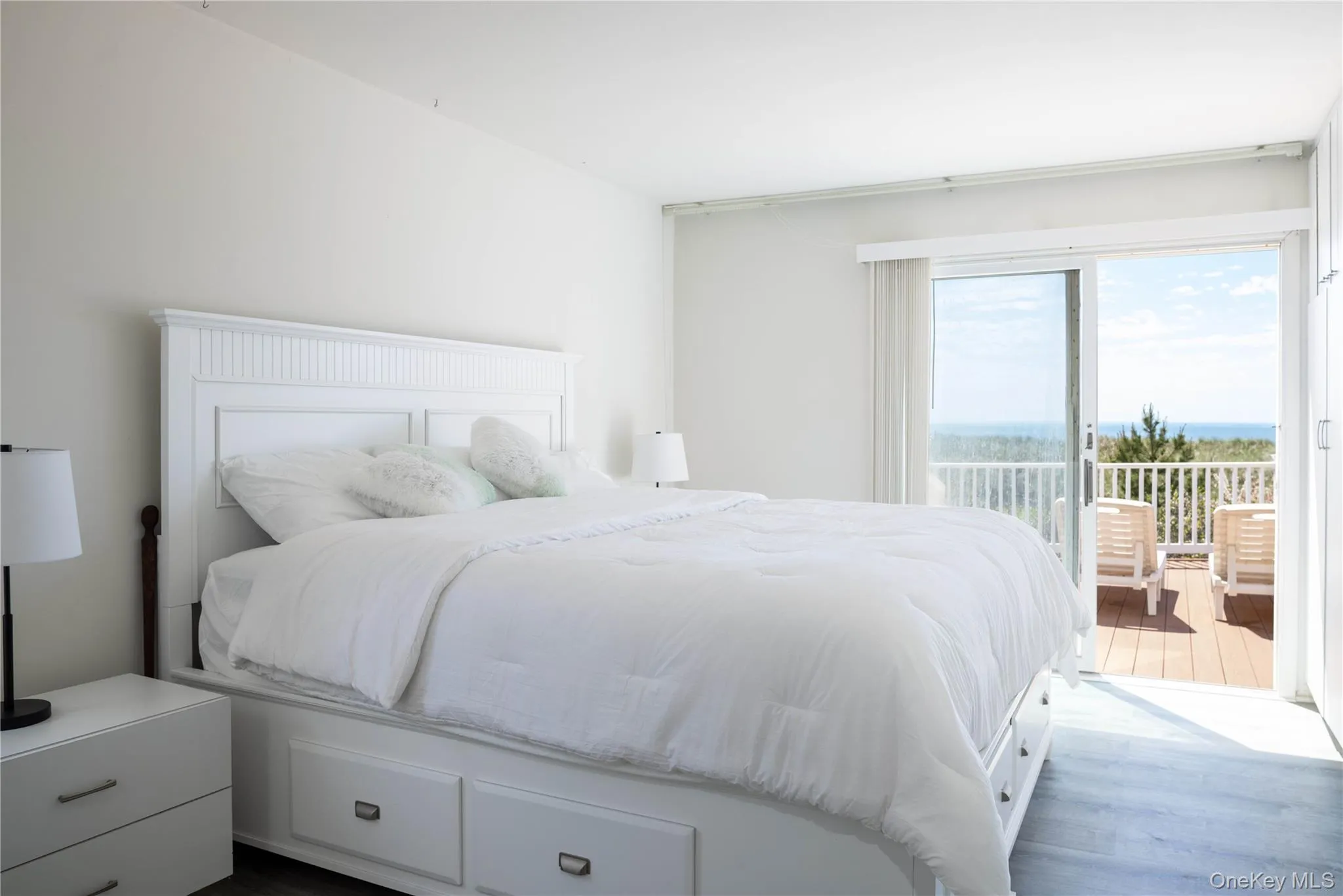373 Dune Road, Southampton, NY, 4 Bedrooms Bedrooms, 7 Rooms Rooms,4 BathroomsBathrooms,Residential,For Rent,Dune,0,998516 373 Dune Road, Southampton, NY, 4 Bedrooms Bedrooms, 7 Rooms Rooms,4 BathroomsBathrooms,Residential,For Rent,Dune,0,998516