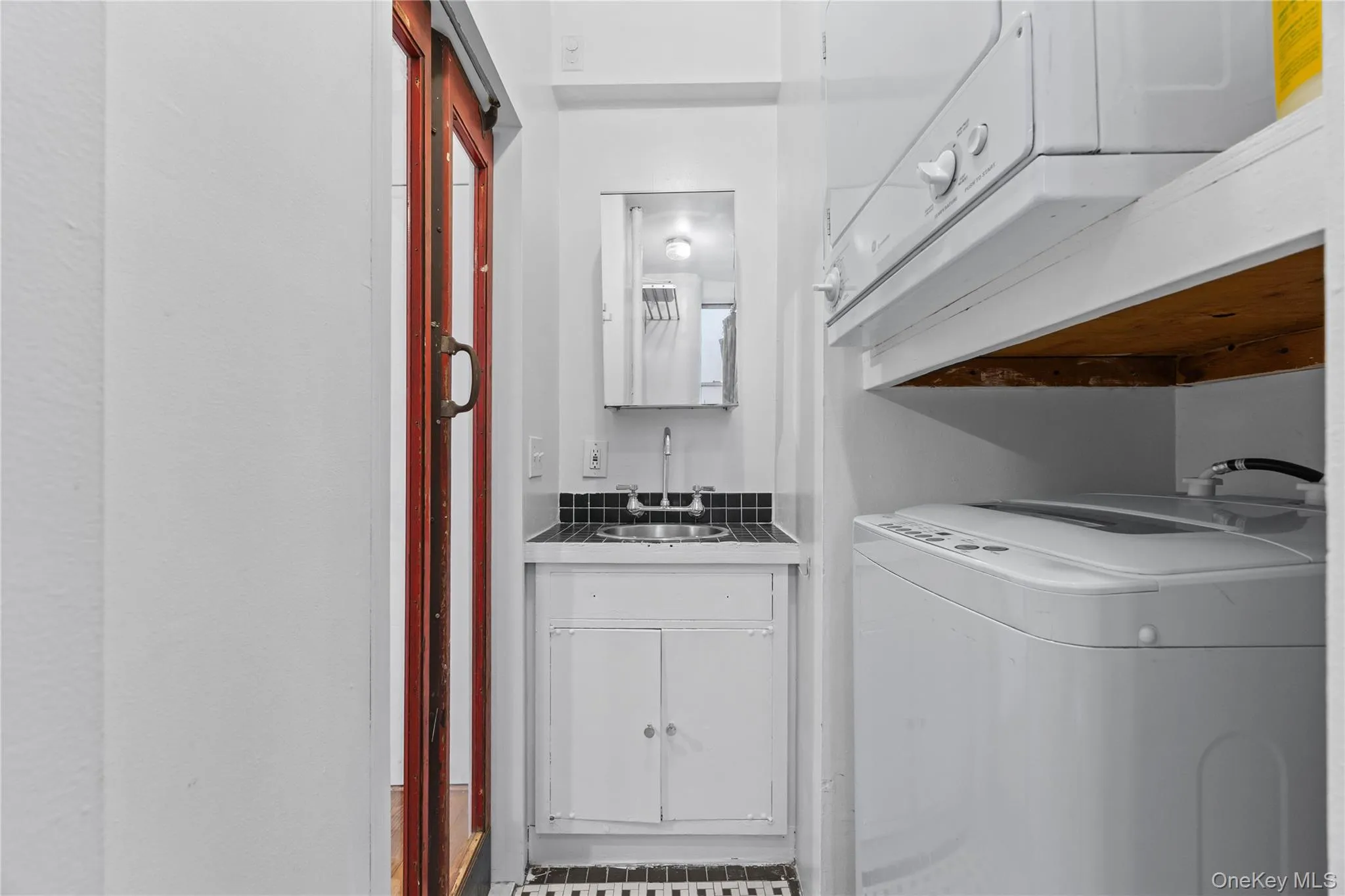 249 Eldridge Street, New York, NY, 1 Bedroom Bedrooms, 3 Rooms Rooms,1 BathroomBathrooms,Residential Sale,For Rent,Eldridge,0,998517 249 Eldridge Street, New York, NY, 1 Bedroom Bedrooms, 3 Rooms Rooms,1 BathroomBathrooms,Residential Sale,For Rent,Eldridge,0,998517