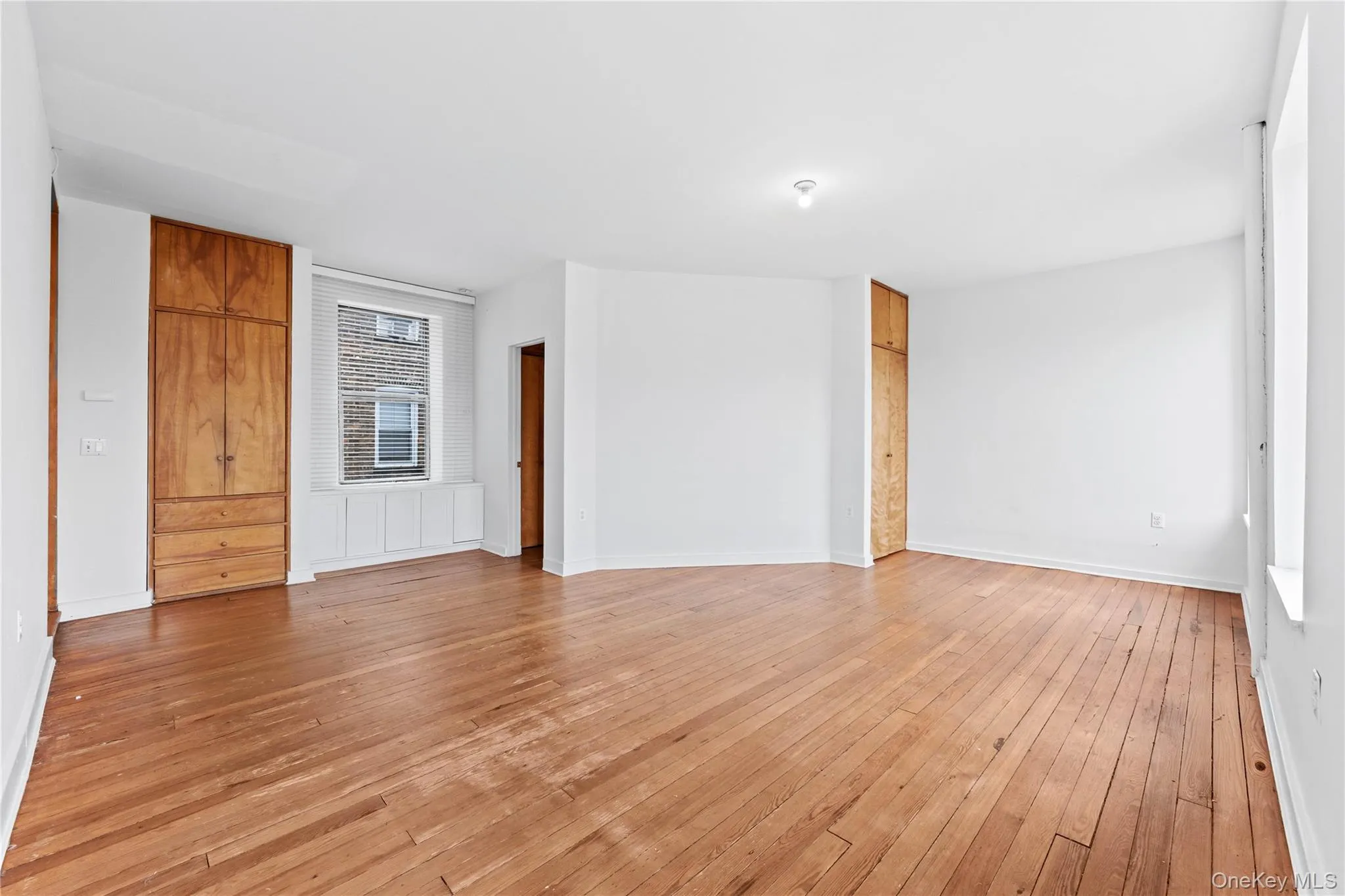 249 Eldridge Street, New York, NY, 1 Bedroom Bedrooms, 3 Rooms Rooms,1 BathroomBathrooms,Residential Sale,For Rent,Eldridge,0,998517 249 Eldridge Street, New York, NY, 1 Bedroom Bedrooms, 3 Rooms Rooms,1 BathroomBathrooms,Residential Sale,For Rent,Eldridge,0,998517