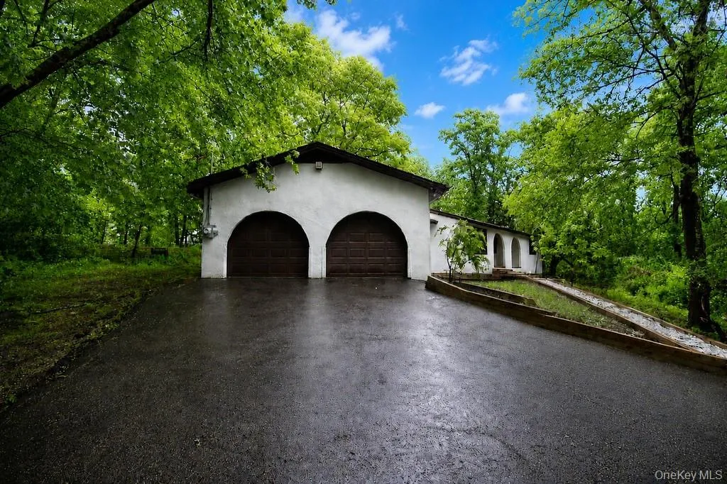 2 car spacious garage 2 car spacious garage