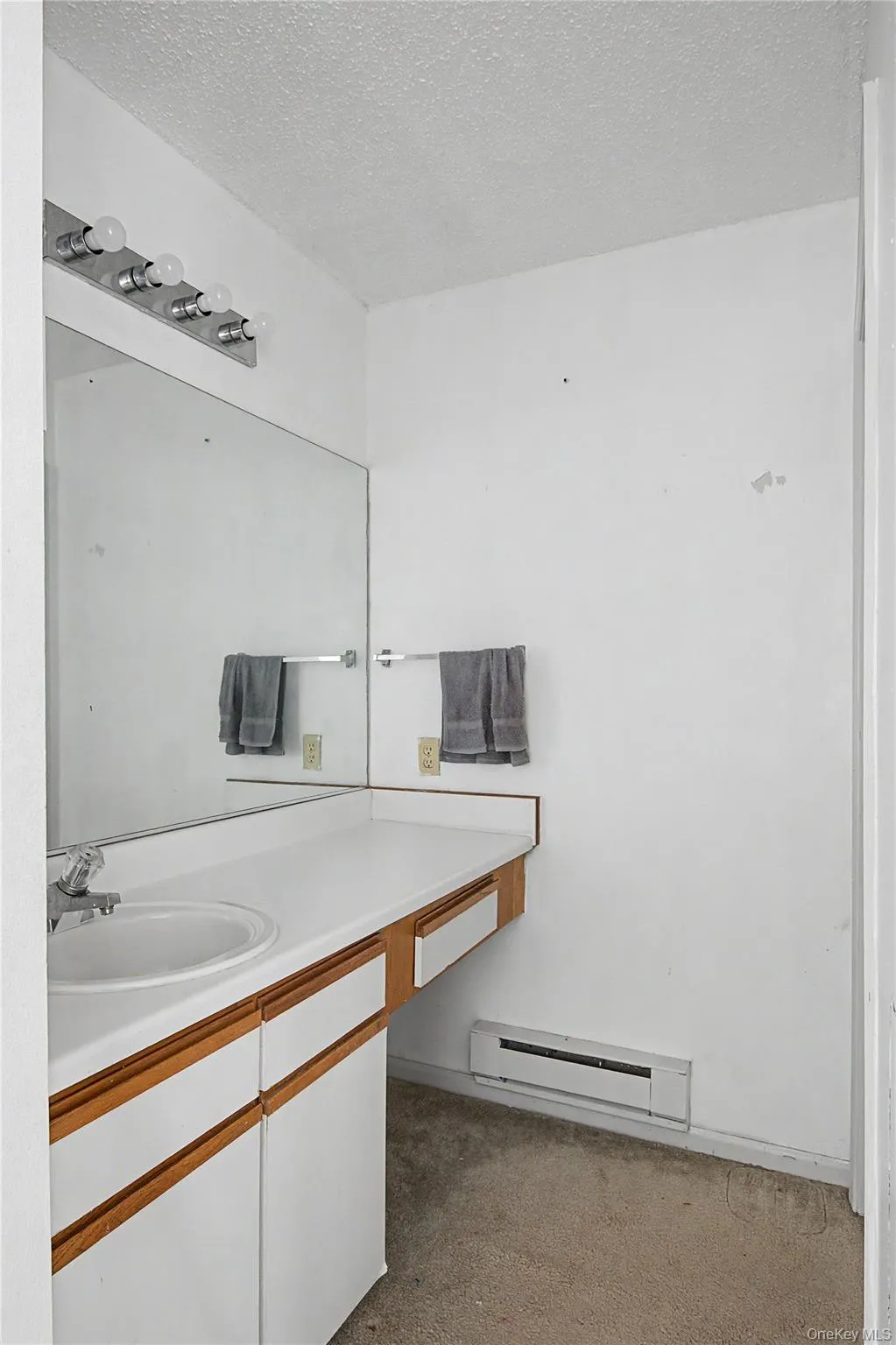 9 Edelweiss Drive, Fallsburg, NY, 2 Bedrooms Bedrooms, 5 Rooms Rooms,1 BathroomBathrooms,Residential Sale,For Rent,Edelweiss,0,998520 9 Edelweiss Drive, Fallsburg, NY, 2 Bedrooms Bedrooms, 5 Rooms Rooms,1 BathroomBathrooms,Residential Sale,For Rent,Edelweiss,0,998520