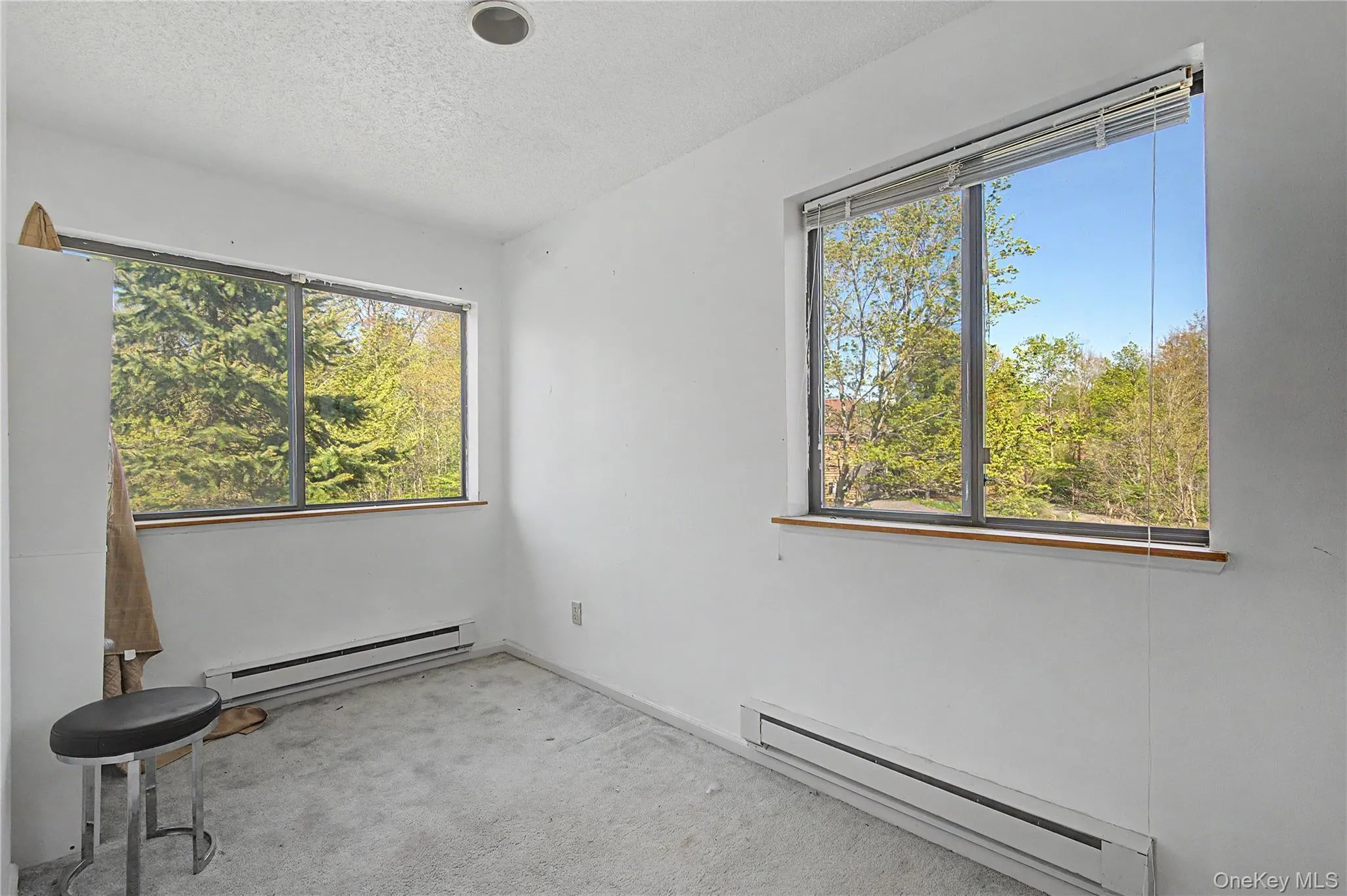 9 Edelweiss Drive, Fallsburg, NY, 2 Bedrooms Bedrooms, 5 Rooms Rooms,1 BathroomBathrooms,Residential Sale,For Rent,Edelweiss,0,998520 9 Edelweiss Drive, Fallsburg, NY, 2 Bedrooms Bedrooms, 5 Rooms Rooms,1 BathroomBathrooms,Residential Sale,For Rent,Edelweiss,0,998520